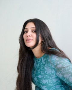 veena-nandakumar-in-light-blue-long-dress-design-ideas-images-001