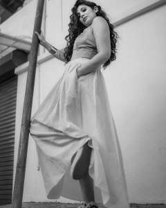 veena-nandakumar-in-palazzo-pants-and-crop-top-photos-002