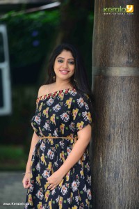veena-nandakumar-pic-112-00729