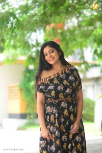 veena-nandakumar-pic-112-00877
