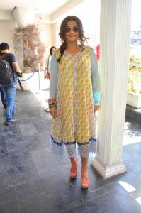 03-vidya-balan-latest-new-photos-00292