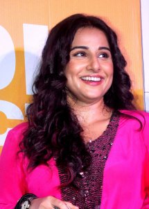 8287vidhya_balan_latest_pics-002