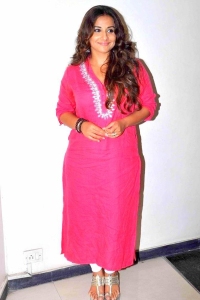 vidhya-balan-latest-photos-11196