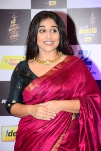 vidhya-balan-stills-40042
