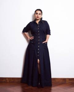 vidya-balan-in-jeans-material-frock-styling-photos-005