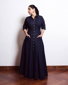 vidya-balan-in-jeans-material-frock-styling-photos-006