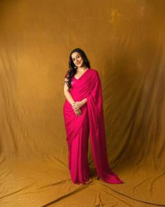 vidya-balan-in-latest-trending-saree-ideas-photos-002
