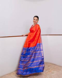 vidya-balan-in-latest-trending-saree-ideas-photos-007
