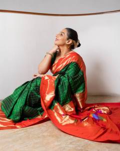 vidya-balan-in-latest-trending-saree-ideas-photos-014