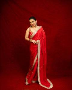 vidya-balan-in-latest-trending-saree-ideas-photos-026