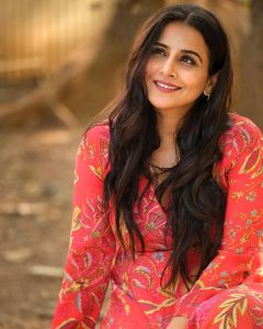 vidya-balan-in-saree-015