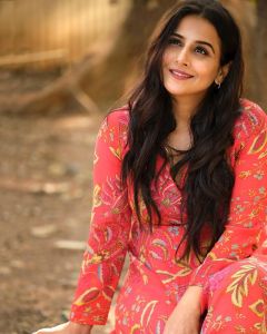 vidya-balan-in-saree-016