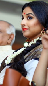 vidya-balan-latest-event-photos-9388-00227