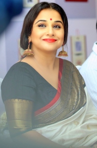 vidya-balan-latest-event-photos-9388-00441