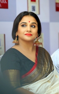 vidya-balan-latest-event-photos-9388-0063
