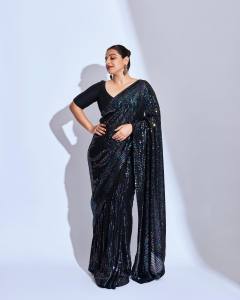 vidya-balan-latest-photoshoot-in-saree-005