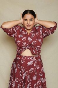 vidya-balan-latest-saree-photos-016
