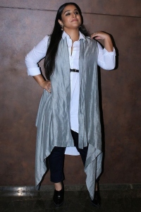 vidya-balan-latest-stills-009-00183