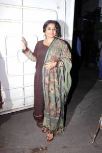 vidya-balan-latest-stills-258-00122