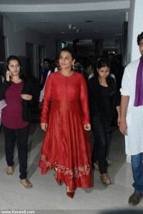 vidya-balan-new-images-00174