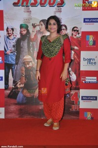 vidya-balan-new-pics-00449
