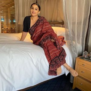 vidya-balan-new-saree-photos-01-001