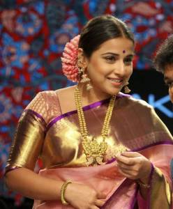 vidya-balan-saree-photos99