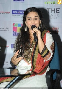 vidya-balan-stills-00561