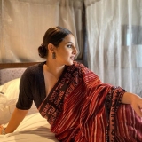 vidya-balan-new-saree-photos-01-002