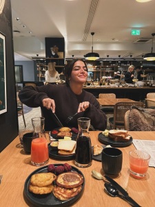 wamiqa-gabbi-dumped-photos-002