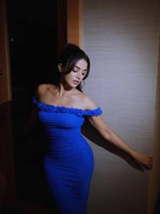wamiqa-gabbi-in-blue-body-fit-gown-photos