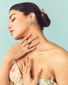 wamiqa-gabbi-in-butterfly-inspired-dress-and-jewellery-design-photos-007