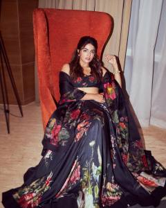 wamiqa-gabbi-in-printed-style-dress-photos-001