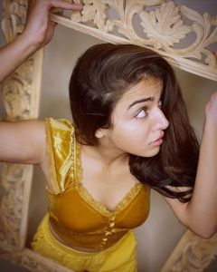 wamiqa-gabbi-kalyan-jewellers-wedding-photos-005