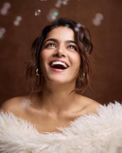 wamiqa-gabbi-new-look-photoshoot-002
