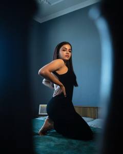 wamiqa-gabbi-new-outfit-002