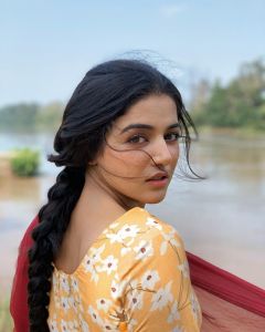 wamiqa gabbi new photos 01-002