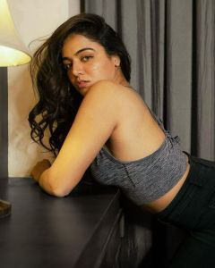 wamiqa-gabbi-new-photos-032-006
