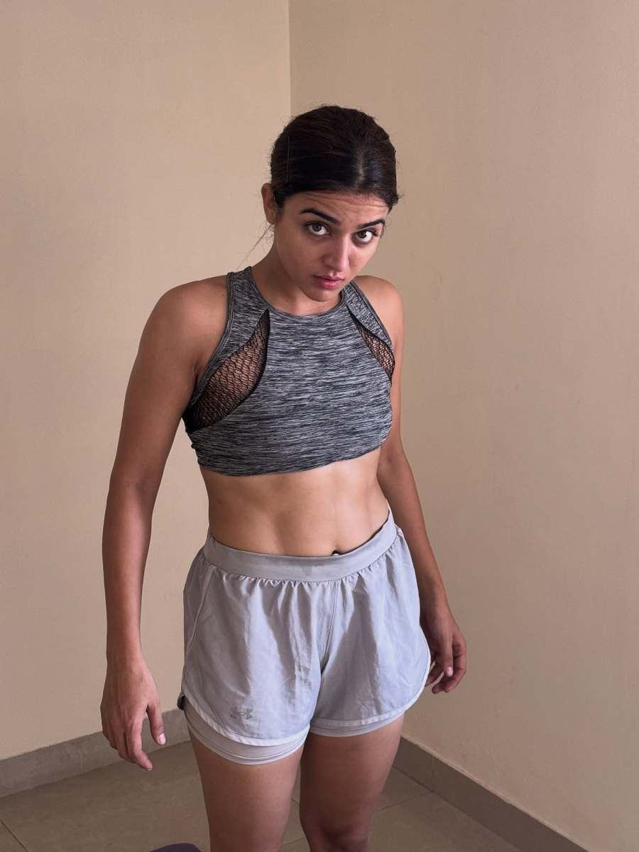 wamiqa-gabbi-in-workout-dress-photos