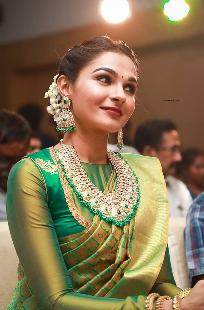 Andrea Jeremiah Saree Latest Photos-003 - Kerala9.com