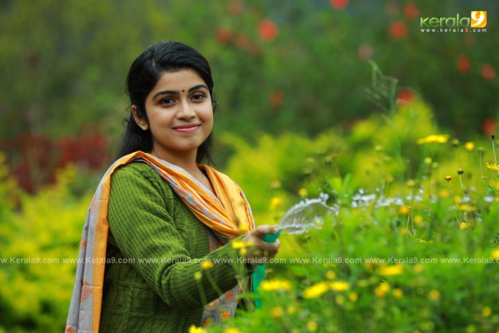 manasa radhakrishnan in childrens park malayalam movie stills 1 - Kerala9.com