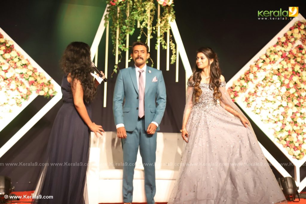 Harisree Ashokan Son Wedding Reception Photos 3994 - Kerala9.com