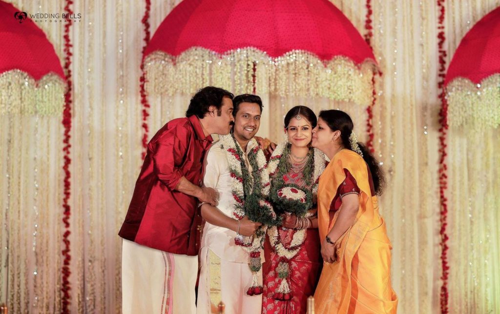 jayaraj warrier daughter marriage photos 2363 - Kerala9.com