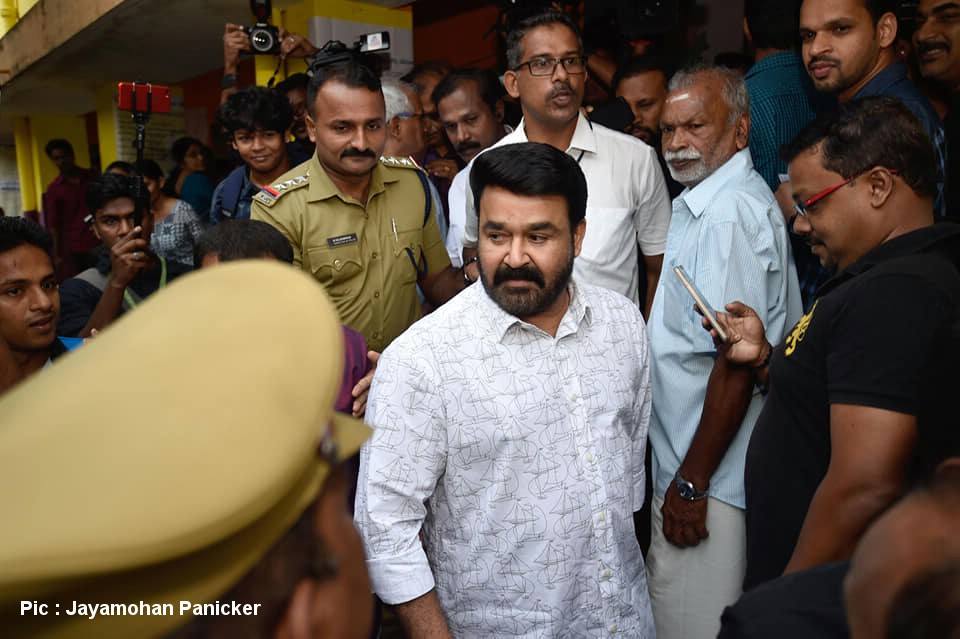 Mohanlal Vote for Kerala Lok Sabha Election 2019 Photos 1 - Kerala9.com