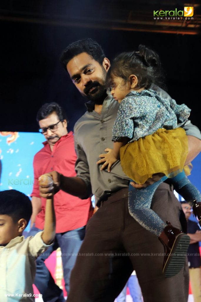 Vijay Superum Pournamiyum 100 Days Celebration Photos 009 - Kerala9.com