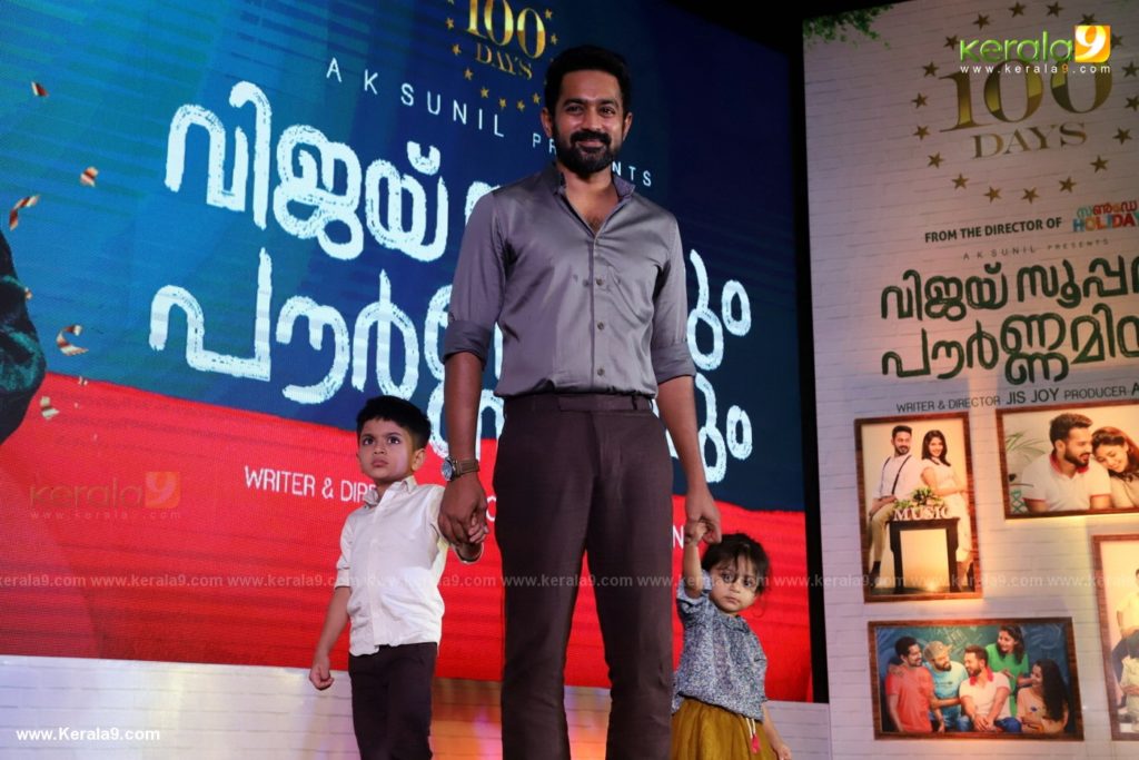 Vijay Superum Pournamiyum 100 Days Celebration Photos 057 - Kerala9.com