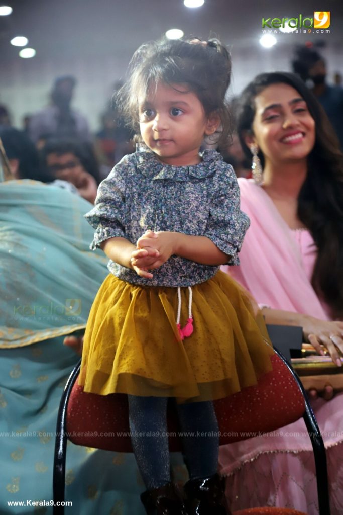 Vijay Superum Pournamiyum 100 Days Celebration Photos 142