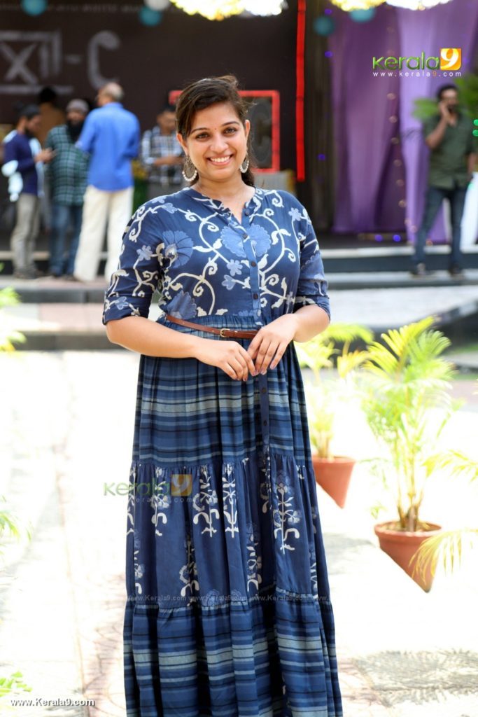 XII C Mmalayalam Movie actress at Pooja Photos 012 - Kerala9.com