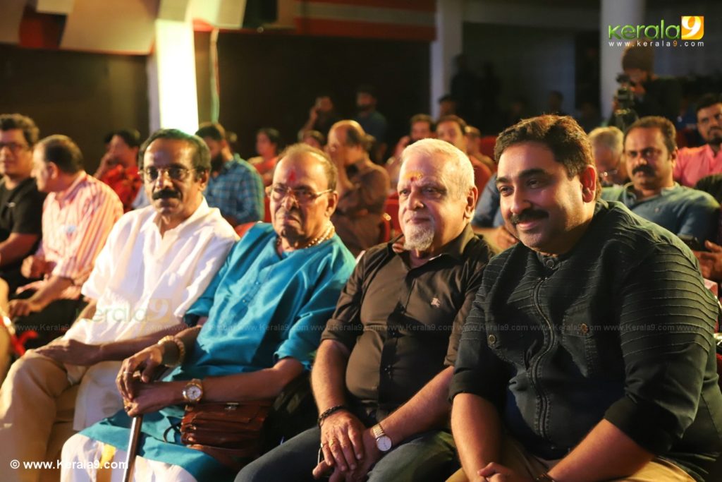Chila NewGen Nattuvisheshangal audio launch photos 036 - Kerala9.com