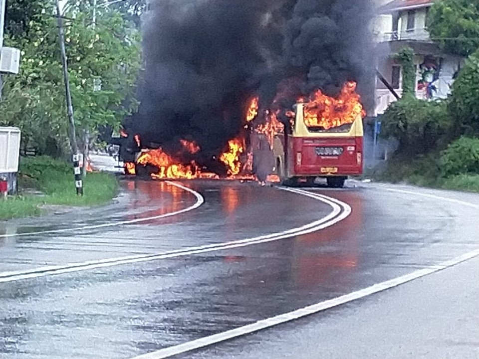 KSRTC bus fire - Kerala9.com